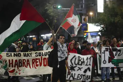 Solidarietà prêt-à-porter: indossare Gaza senza indossare se stessi