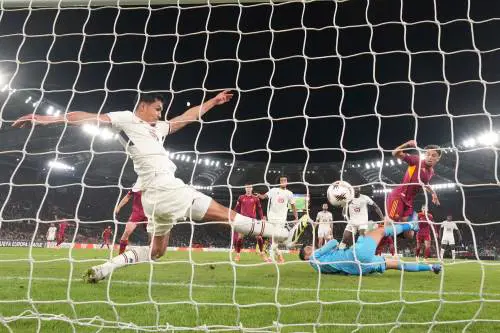 Pazzesco all’Olimpico: la Roma sbaglia tre volte un rigore ed è battuta 0-1 dal Lille