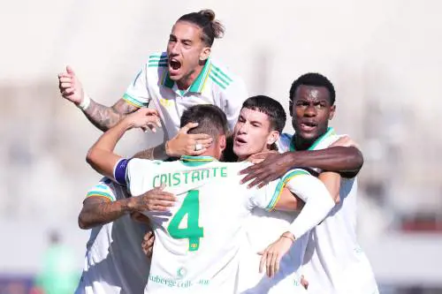 La Roma vince in trasferta a Firenze e inguaia Pioli: giallorossi in vetta alla classifica