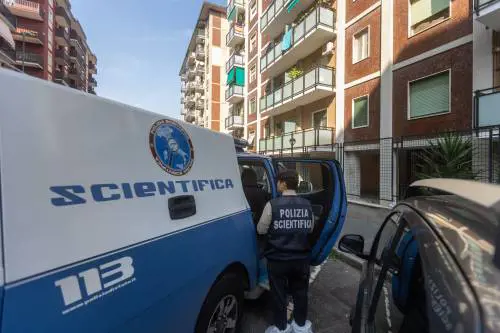 Sesto San Giovanni, uomo si lancia dal sesto piano dopo lo sfratto. Il biglietto: "Non ce la faccio più"