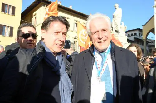 Elezioni in Toscana, Conte si stacca dal campo largo: niente chiusura di campagna con Giani