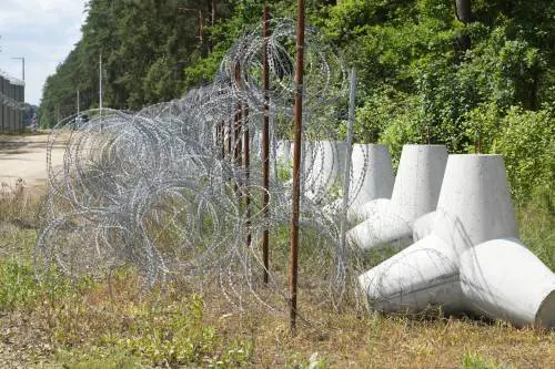 Armi e filo spinato. Il fronte blindato tra Polonia e Bielorussia