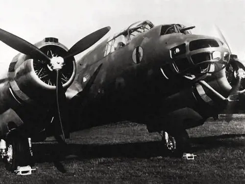 Un brusco calo di potenza. E Bruno Mussolini muore pilotando un aereo militare