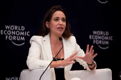 Il Nobel per la pace a Maria Corina Machado, leader dell'opposizione in Venezuela