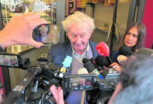"Sono testimonial di una clinica dentale". L'ultima mossa di Lovati prima di essere scaricato da Sempio