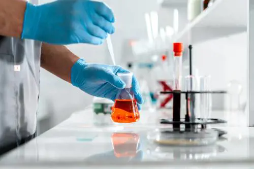 Morbo di Parkinson: individuata una proteina che potrebbe fermarlo