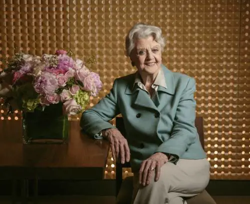 La "Signora in giallo" che veniva da Broadway: il talento senza età di Angela Lansbury