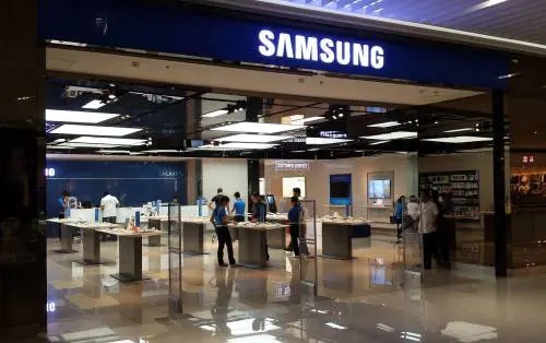 Samsung, attenzione a questi smartphone: non riceveranno più gli aggiornamenti