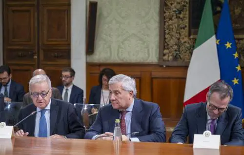 Via al "piano per Gaza" per la ricostruzione: due ospedali, università e case prefabbricate