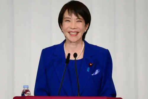 Sanae Takaichi fa la storia: ecco chi è la prima premier donna giapponese