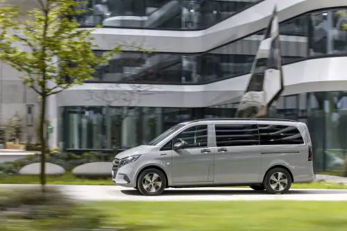 Mercedes Vito Tourer: viaggiare in squadra, viaggiare comodi
