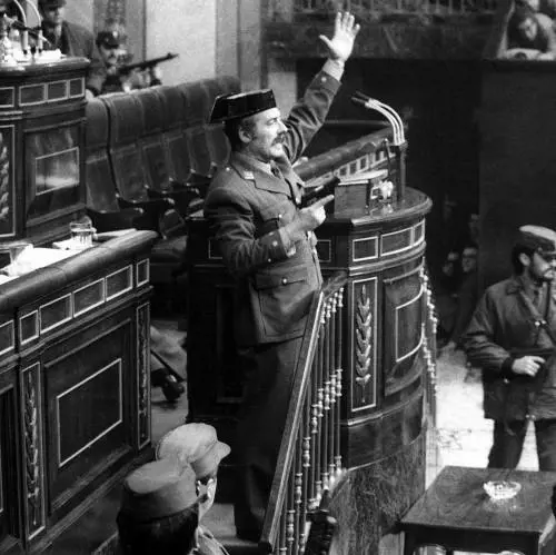 Il golpista Tejero "clinicamente morto". Entrò nel Parlamento con una pistola