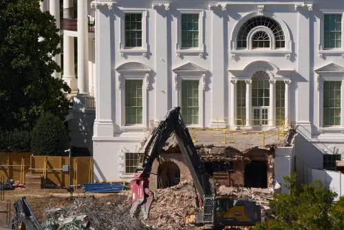 Dietro la nuova sala da ballo alla Casa bianca ci sono i big del tech e delle criptovalute