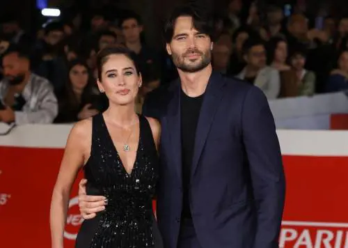 Il film di Veltroni, il party, i paparazzi, la rottura: la storia d'amore tra Giulio Berruti e Maria Elena Boschi