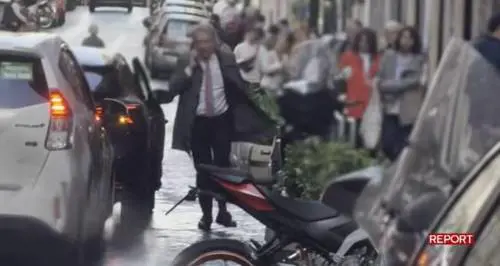 Un frame del video di Report