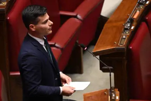 Pisa, spari contro l'abitazione della famiglia del deputato della Lega Ziello: indaga la polizia