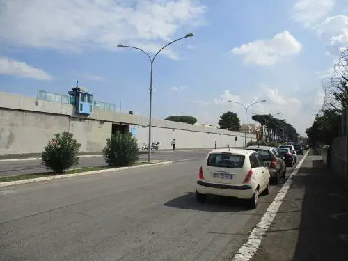 Choc al carcere di Rebibbia, detenuta fa sesso col marito in sala colloqui