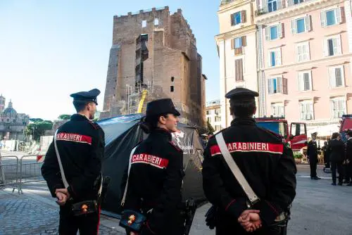 Torre, inchiesta sul crollo. Soprintendenza nel mirino, ai raggi X i 6 appalti diretti