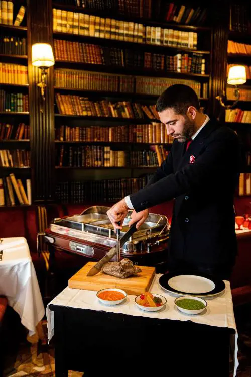 Il bollito torna di moda a Milano