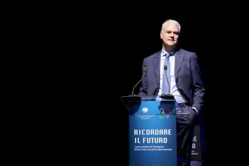 Stipendi più alti anche ai prof. Un altro contratto senza Landini