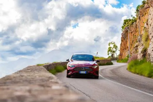 La prova della nuova Cla di Mercedes, una scultura in movimento