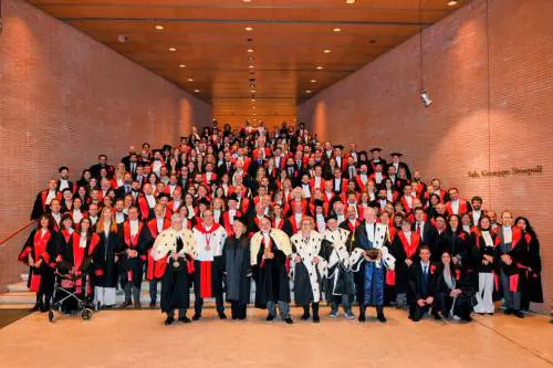 Universitas Mercatorum inaugura l’anno accademico 2025/2026 e conferisce la Laurea Honoris Causa ad Alberta Ferretti 