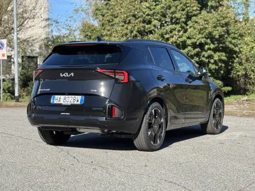 Kia Sportage 2025: guarda la gallery del restyling, confermato anche diesel 