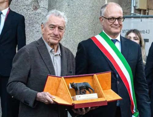 Robert De Niro apre il suo Nobu hotel a Roma: quanto costa a notte