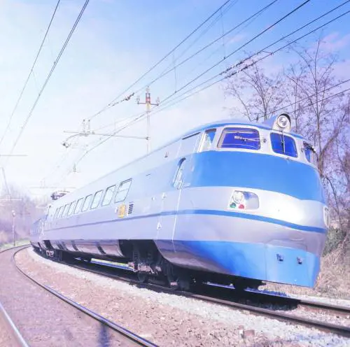 Due treni e l'esperienza immersiva