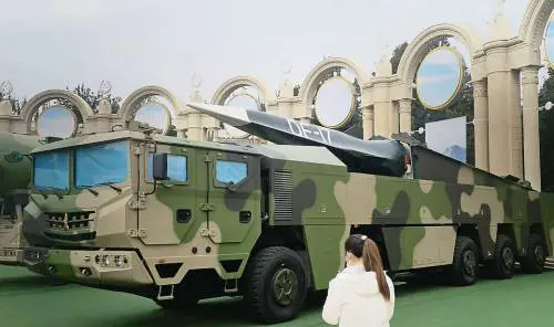 La Cina punta sul missile "cambia forma": ecco cos'è e come funziona