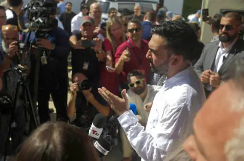 L'esordio di Mamdani: in moschea a Porto Rico per le preghiere