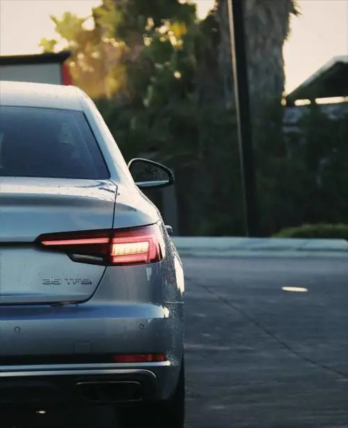 Multe fino a 30mila euro, ma non solo: ecco cosa si rischia facendo sesso in auto