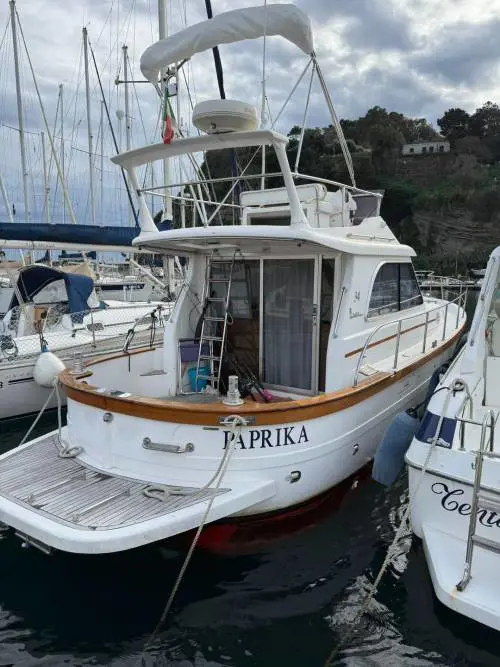 "Indovinate di chi è questo 'gozzo'...". Nuove ombre sulla presunta barca di Fico