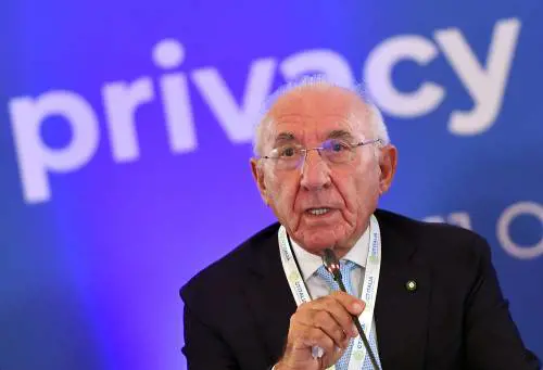 Il Garante della Privacy tira dritto: "Il collegio non si dimette"