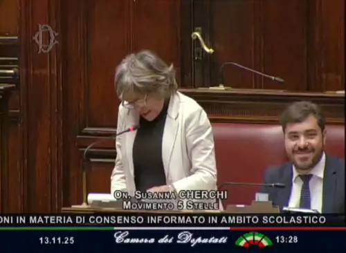 Il folle teorema grillino: se un ministro è inadeguato, uccide le donne