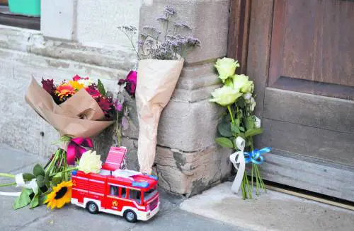 Sono vittime senza senso. Una madre dà la vita