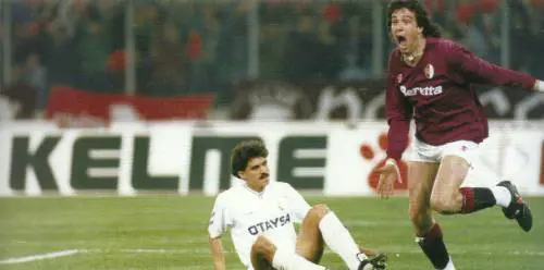 Casagrande in gol contro il Real Madrid 