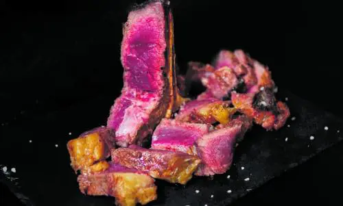 "Nero9 Milano", il tempio della carne cotta sui carboni ardenti