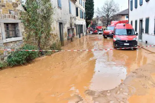 In Friuli un inferno di fango. Due i morti e 300 gli sfollati