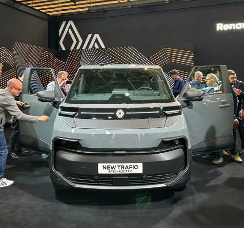 Renault Trafic Van E-Tech, su il sipario sulla nuova generazione 100% elettrica