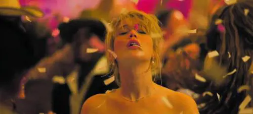 Il lato sexy, e folle, di essere madri