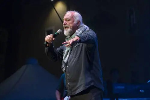 Eugenio Finardi celebra 50 anni di successi a Malpensa