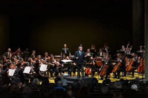 Inaugurata la terza Riccardo Muti Italian Opera Academy a Milano: la Fondazione Prada si trasforma in sala da concerto