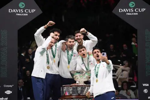 Se il tennis spiega all'Italia come si deve fare squadra