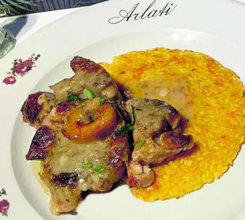 Sua milanesità l'"Oss büss" da godersi fino al midollo