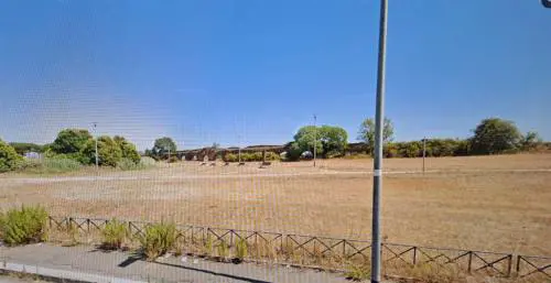 Roma, 18enne violentata davanti al fidanzato. L'orrore del branco dei marocchini