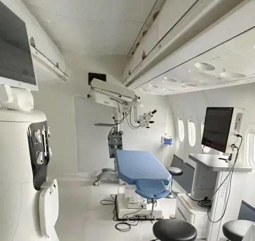 Ecco la cabina chirurgica C909: come funziona l'"ospedale volante" della Cina 