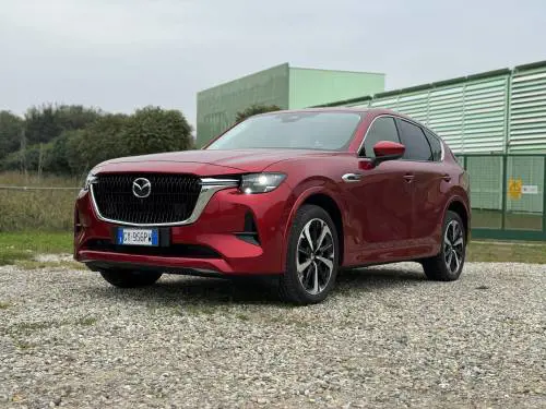 Mazda CX-60 2025: più equilibrata, più composta e ora davvero matura