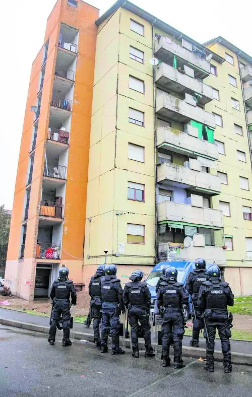 Case Aler, cambia il sistema. "Sgombero e subito i lavori"