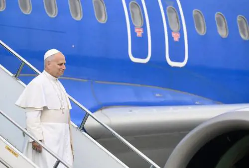 Airbus, bloccato pure il volo del Papa: cosa succede